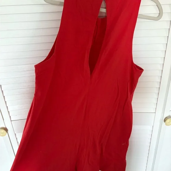 Women's Red Sleeveless Romper - Picture 4 of 4